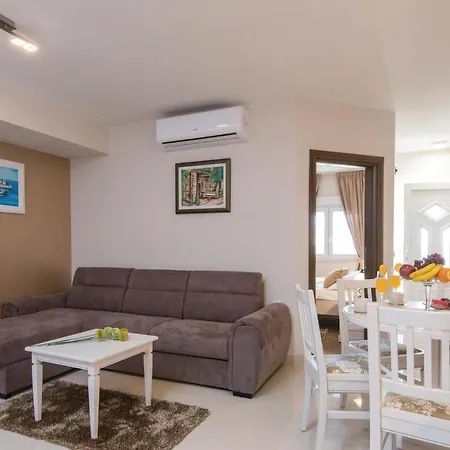2 Bedroom Gorgeous In * 오레비츠